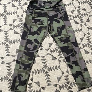 ZYIA Camo leggings
